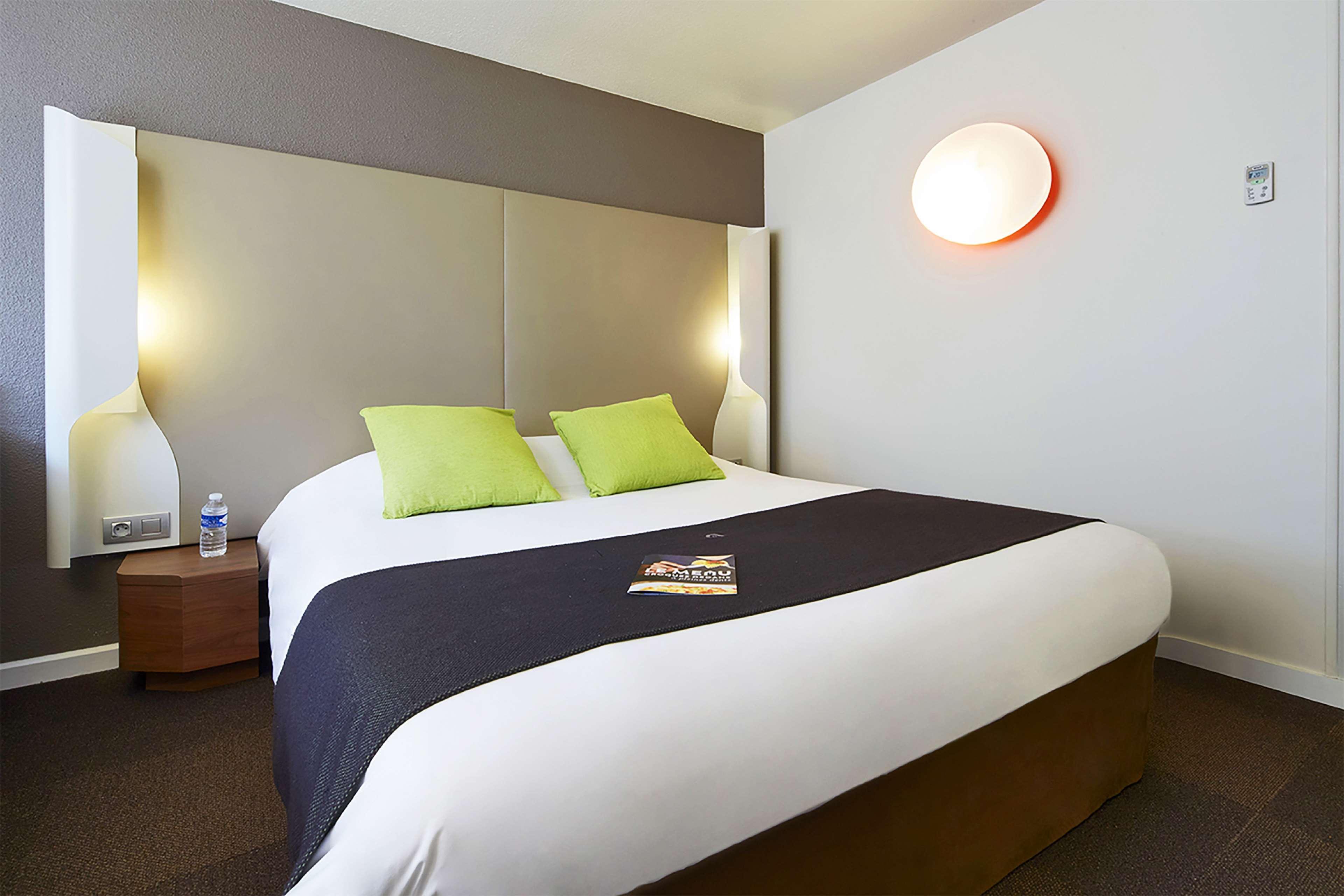 B&B Hotel Roissy - Saint Witz Ex-Campanile Roissy - Saint Witz Exterior photo